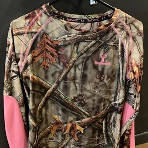 Camo long sleeve. Size Med